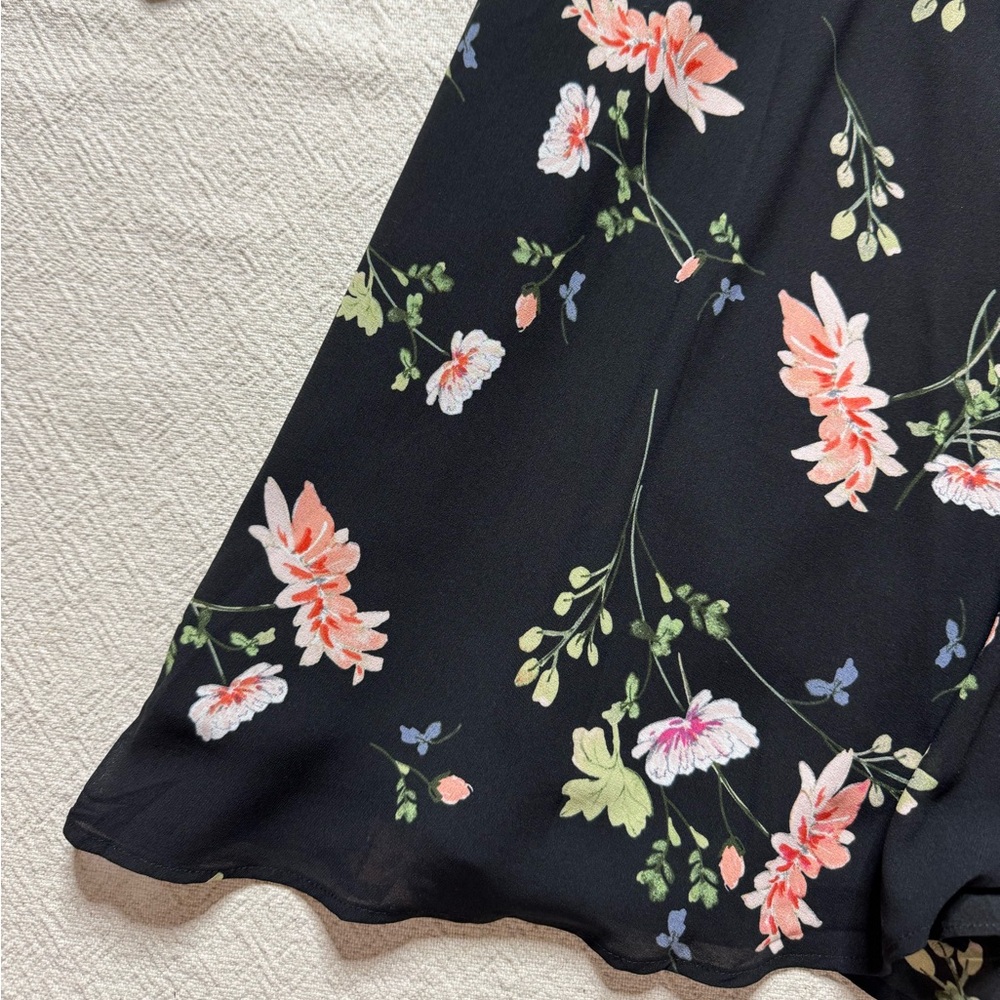 Rachel Roy Dark Floral Chiffon Cascade Ruffle Wrap Dress 8 - Picture 3 of 9